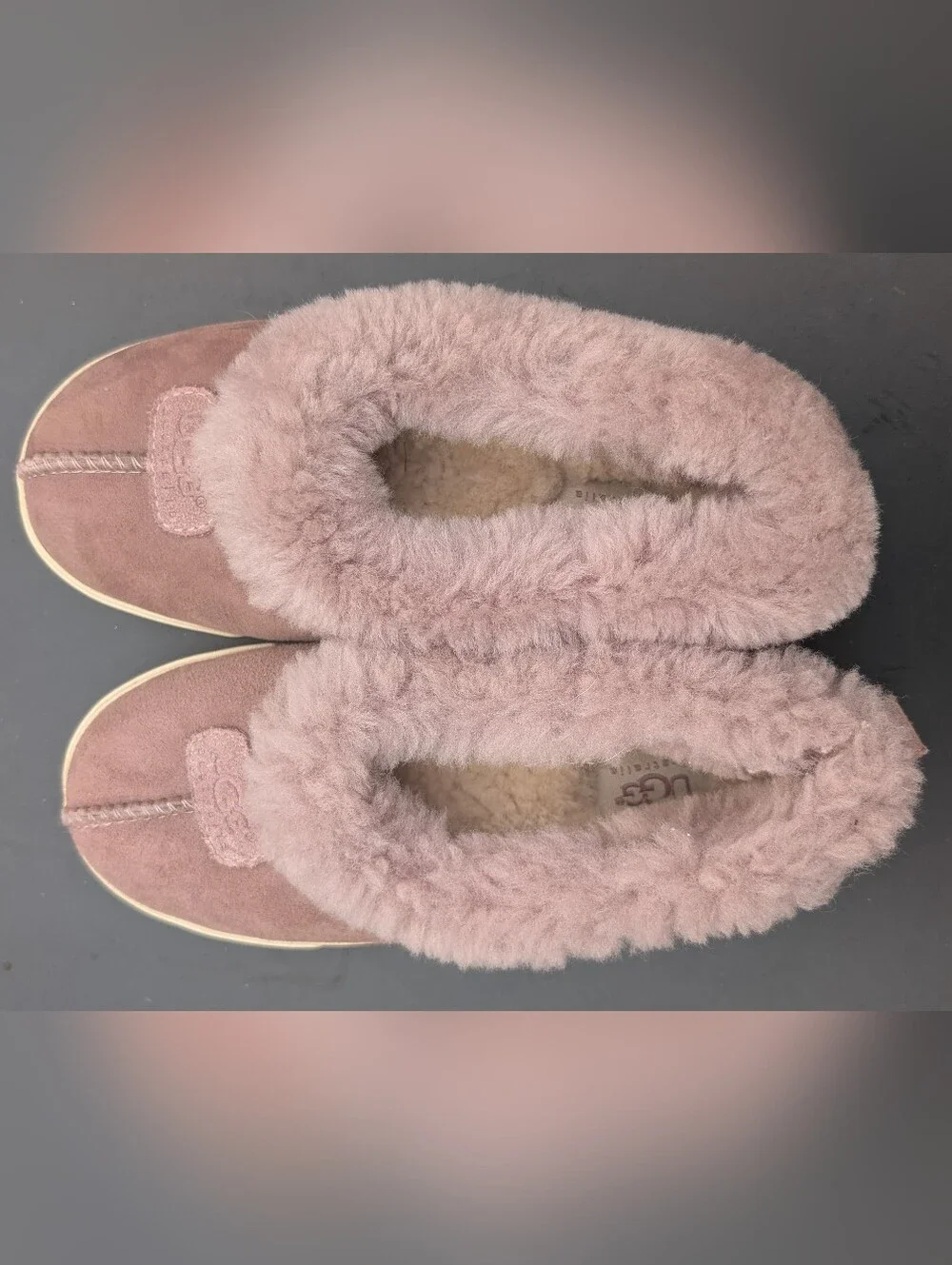 Ugg Girls Sheepskin Slippers Size 4